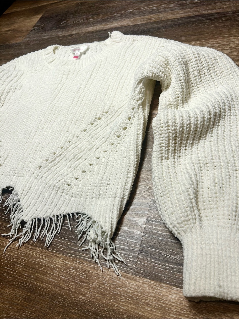 No Boundaries Cream Fringe Chenille Sweater Size M 🤍